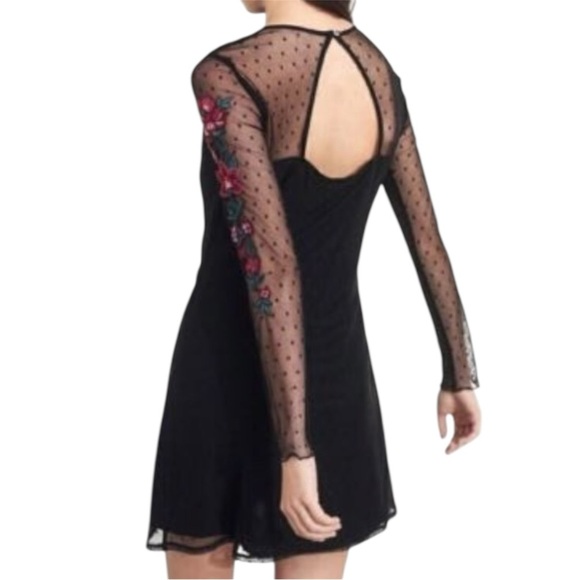 Hollister Dresses & Skirts - Hollister Black Mesh Floral Dress – Size Large, NWT
